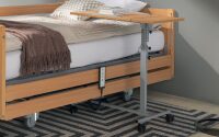Betttisch Rubens 9 mit geneigter Platte, seitlicher...