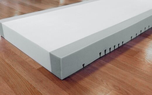 Pflegebettmatratze Comfort-fit von Burmeier aus Kaltschaum mit Randzonen und Einschnitten, ohne Bezug